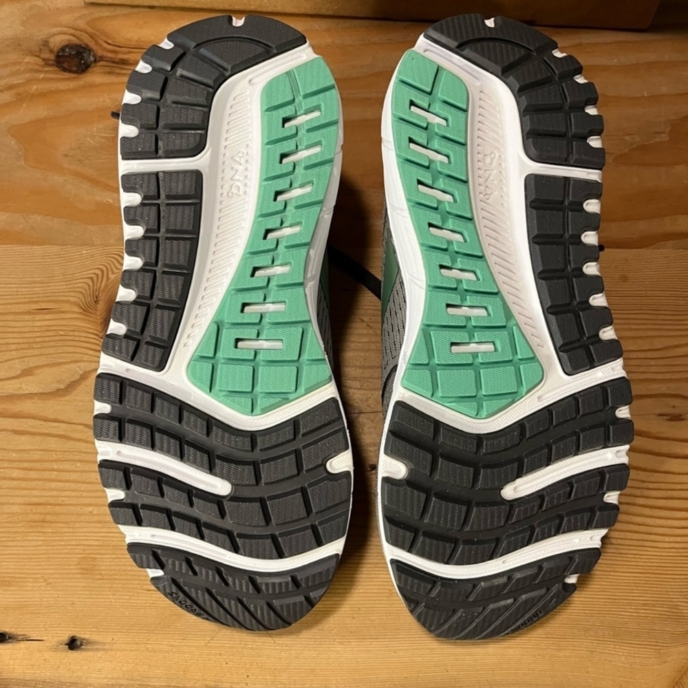 Brooks Women's Ariel 20 Running Shoes - Picture 3 of 7